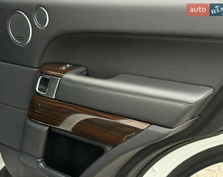 Білий Ленд Ровер Рендж Ровер, об'ємом двигуна 2.99 л та пробігом 165 тис. км за 34999 $, фото 67 на Automoto.ua