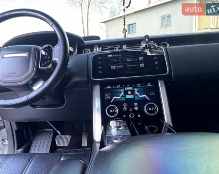 Білий Ленд Ровер Рендж Ровер, об'ємом двигуна 3 л та пробігом 199 тис. км за 35700 $, фото 52 на Automoto.ua
