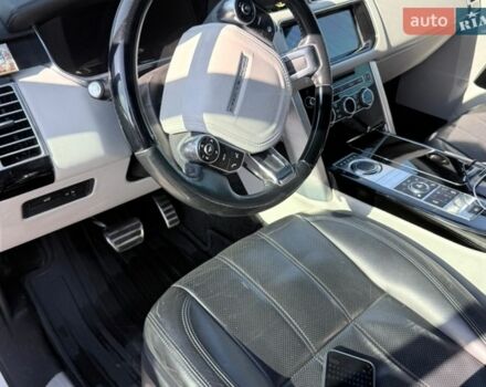 Белый Ленд Ровер Рендж Ровер, объемом двигателя 5 л и пробегом 175 тыс. км за 42000 $, фото 13 на Automoto.ua