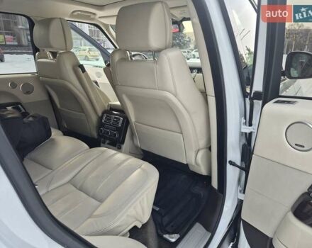 Білий Ленд Ровер Рендж Ровер, об'ємом двигуна 2.99 л та пробігом 221 тис. км за 39000 $, фото 19 на Automoto.ua