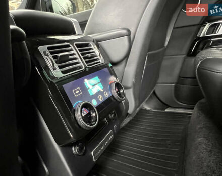 Білий Ленд Ровер Рендж Ровер, об'ємом двигуна 3 л та пробігом 199 тис. км за 35999 $, фото 90 на Automoto.ua