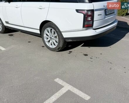 Белый Ленд Ровер Рендж Ровер, объемом двигателя 5 л и пробегом 175 тыс. км за 42000 $, фото 6 на Automoto.ua