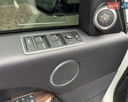 Білий Ленд Ровер Рендж Ровер, об'ємом двигуна 2.99 л та пробігом 165 тис. км за 34999 $, фото 28 на Automoto.ua