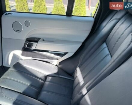 Белый Ленд Ровер Рендж Ровер, объемом двигателя 5 л и пробегом 175 тыс. км за 42000 $, фото 16 на Automoto.ua