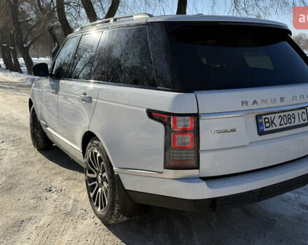 Белый Ленд Ровер Рендж Ровер, объемом двигателя 2.99 л и пробегом 220 тыс. км за 28500 $, фото 1 на Automoto.ua
