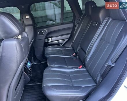 Білий Ленд Ровер Рендж Ровер, об'ємом двигуна 3 л та пробігом 199 тис. км за 35700 $, фото 47 на Automoto.ua