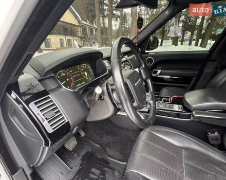 Білий Ленд Ровер Рендж Ровер, об'ємом двигуна 3 л та пробігом 199 тис. км за 35999 $, фото 64 на Automoto.ua