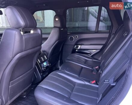 Білий Ленд Ровер Рендж Ровер, об'ємом двигуна 3 л та пробігом 199 тис. км за 35700 $, фото 48 на Automoto.ua