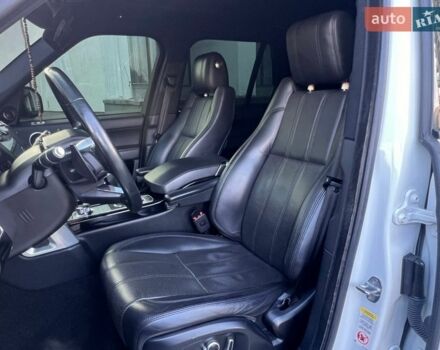 Білий Ленд Ровер Рендж Ровер, об'ємом двигуна 3 л та пробігом 199 тис. км за 35700 $, фото 72 на Automoto.ua