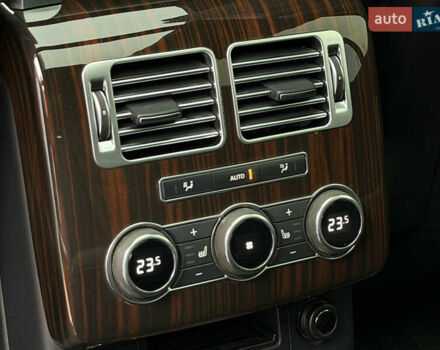 Білий Ленд Ровер Рендж Ровер, об'ємом двигуна 2.99 л та пробігом 165 тис. км за 34999 $, фото 62 на Automoto.ua