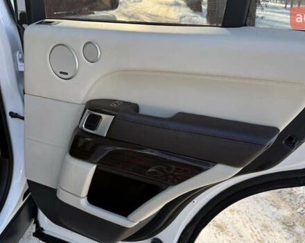 Белый Ленд Ровер Рендж Ровер, объемом двигателя 2.99 л и пробегом 220 тыс. км за 28500 $, фото 20 на Automoto.ua