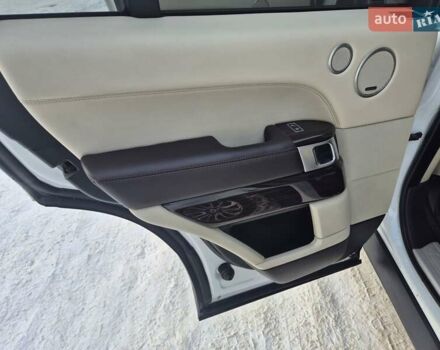 Білий Ленд Ровер Рендж Ровер, об'ємом двигуна 2.99 л та пробігом 221 тис. км за 39000 $, фото 16 на Automoto.ua