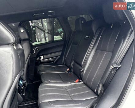 Білий Ленд Ровер Рендж Ровер, об'ємом двигуна 3 л та пробігом 199 тис. км за 35999 $, фото 92 на Automoto.ua