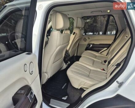 Білий Ленд Ровер Рендж Ровер, об'ємом двигуна 2.99 л та пробігом 221 тис. км за 39000 $, фото 13 на Automoto.ua