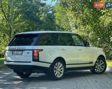 Белый Ленд Ровер Рендж Ровер, объемом двигателя 3 л и пробегом 322 тыс. км за 26000 $, фото 3 на Automoto.ua