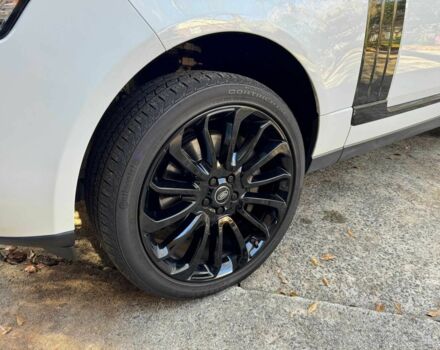 Білий Ленд Ровер Рендж Ровер, об'ємом двигуна 3 л та пробігом 133 тис. км за 35000 $, фото 4 на Automoto.ua