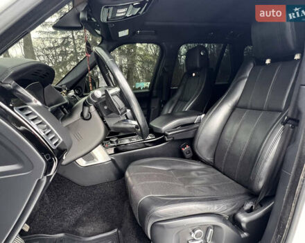 Білий Ленд Ровер Рендж Ровер, об'ємом двигуна 3 л та пробігом 199 тис. км за 35999 $, фото 59 на Automoto.ua