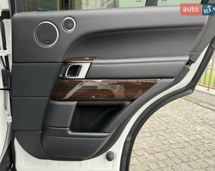 Білий Ленд Ровер Рендж Ровер, об'ємом двигуна 2.99 л та пробігом 165 тис. км за 34999 $, фото 65 на Automoto.ua