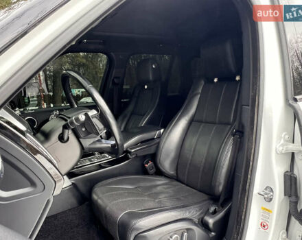 Білий Ленд Ровер Рендж Ровер, об'ємом двигуна 3 л та пробігом 199 тис. км за 35999 $, фото 53 на Automoto.ua