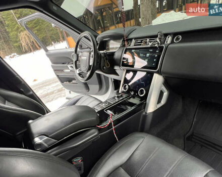 Білий Ленд Ровер Рендж Ровер, об'ємом двигуна 3 л та пробігом 199 тис. км за 35999 $, фото 99 на Automoto.ua