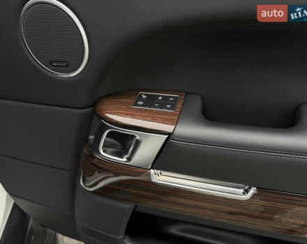 Білий Ленд Ровер Рендж Ровер, об'ємом двигуна 2.99 л та пробігом 165 тис. км за 34999 $, фото 88 на Automoto.ua