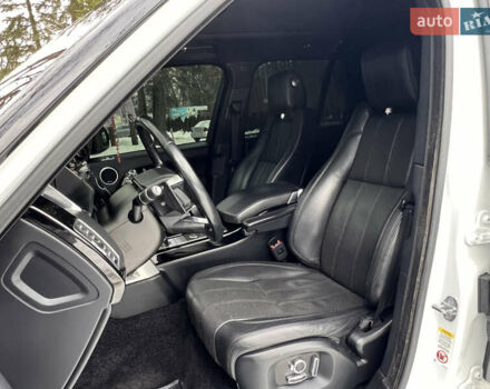 Білий Ленд Ровер Рендж Ровер, об'ємом двигуна 3 л та пробігом 199 тис. км за 35999 $, фото 57 на Automoto.ua