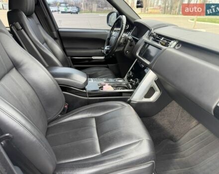 Білий Ленд Ровер Рендж Ровер, об'ємом двигуна 3 л та пробігом 175 тис. км за 33000 $, фото 7 на Automoto.ua