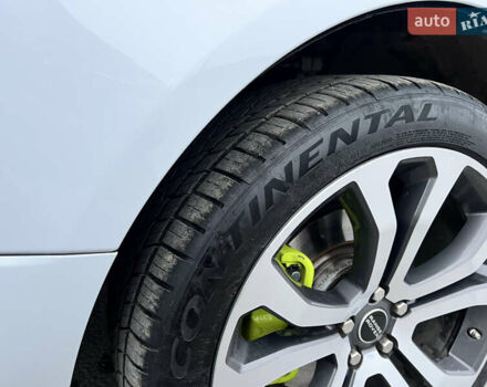 Білий Ленд Ровер Рендж Ровер, об'ємом двигуна 3 л та пробігом 204 тис. км за 35000 $, фото 36 на Automoto.ua