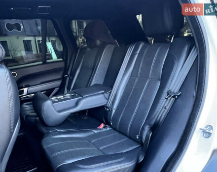 Білий Ленд Ровер Рендж Ровер, об'ємом двигуна 3 л та пробігом 199 тис. км за 34970 $, фото 35 на Automoto.ua