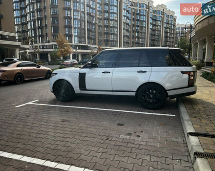 Белый Ленд Ровер Рендж Ровер, объемом двигателя 2.99 л и пробегом 159 тыс. км за 42000 $, фото 5 на Automoto.ua