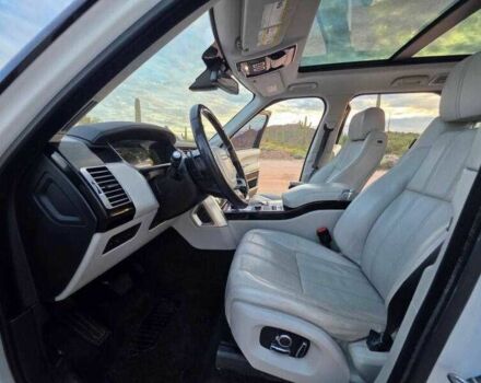 Белый Ленд Ровер Рендж Ровер, объемом двигателя 3 л и пробегом 46 тыс. км за 7300 $, фото 4 на Automoto.ua