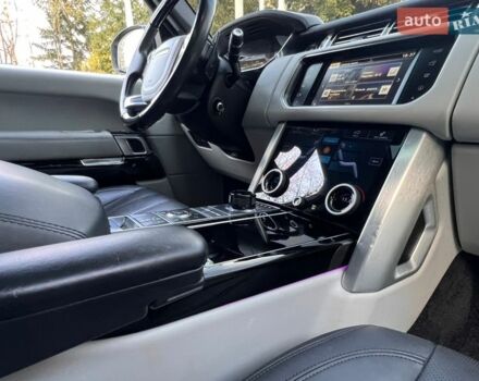 Білий Ленд Ровер Рендж Ровер, об'ємом двигуна 3 л та пробігом 120 тис. км за 34999 $, фото 75 на Automoto.ua