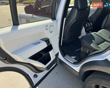 Белый Ленд Ровер Рендж Ровер, объемом двигателя 2.99 л и пробегом 176 тыс. км за 40300 $, фото 39 на Automoto.ua