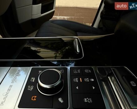 Білий Ленд Ровер Рендж Ровер, об'ємом двигуна 2.99 л та пробігом 180 тис. км за 39850 $, фото 86 на Automoto.ua