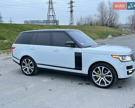 Білий Ленд Ровер Рендж Ровер, об'ємом двигуна 3 л та пробігом 204 тис. км за 35000 $, фото 6 на Automoto.ua