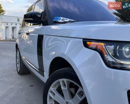 Білий Ленд Ровер Рендж Ровер, об'ємом двигуна 3 л та пробігом 120 тис. км за 34999 $, фото 25 на Automoto.ua