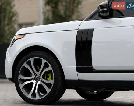 Білий Ленд Ровер Рендж Ровер, об'ємом двигуна 3 л та пробігом 205 тис. км за 38500 $, фото 5 на Automoto.ua