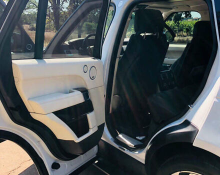 Білий Ленд Ровер Рендж Ровер, об'ємом двигуна 2.99 л та пробігом 158 тис. км за 39900 $, фото 10 на Automoto.ua