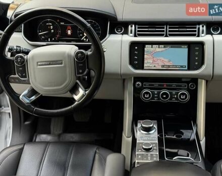 Білий Ленд Ровер Рендж Ровер, об'ємом двигуна 2.99 л та пробігом 180 тис. км за 39850 $, фото 70 на Automoto.ua