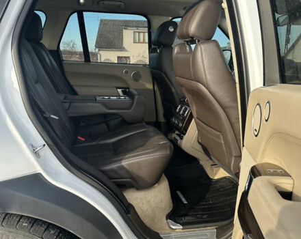 Білий Ленд Ровер Рендж Ровер, об'ємом двигуна 2.99 л та пробігом 245 тис. км за 50000 $, фото 34 на Automoto.ua