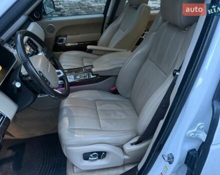 Белый Ленд Ровер Рендж Ровер, объемом двигателя 2.99 л и пробегом 161 тыс. км за 33800 $, фото 99 на Automoto.ua