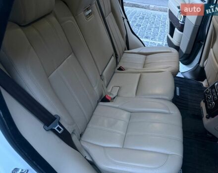 Белый Ленд Ровер Рендж Ровер, объемом двигателя 2.99 л и пробегом 161 тыс. км за 33800 $, фото 72 на Automoto.ua