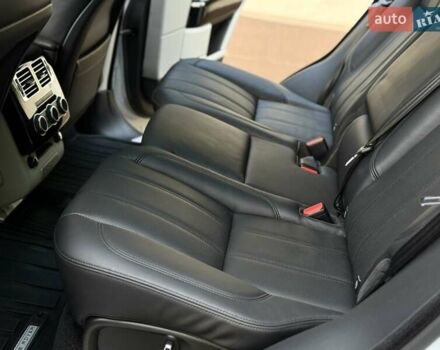 Білий Ленд Ровер Рендж Ровер, об'ємом двигуна 2.99 л та пробігом 180 тис. км за 39850 $, фото 66 на Automoto.ua