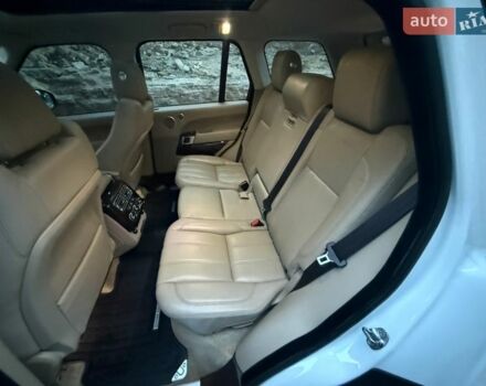 Белый Ленд Ровер Рендж Ровер, объемом двигателя 2.99 л и пробегом 161 тыс. км за 33800 $, фото 90 на Automoto.ua