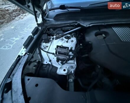 Белый Ленд Ровер Рендж Ровер, объемом двигателя 2.99 л и пробегом 161 тыс. км за 33800 $, фото 111 на Automoto.ua