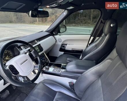 Білий Ленд Ровер Рендж Ровер, об'ємом двигуна 3 л та пробігом 120 тис. км за 34999 $, фото 61 на Automoto.ua