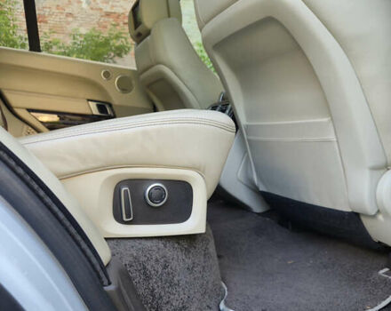 Білий Ленд Ровер Рендж Ровер, об'ємом двигуна 4.37 л та пробігом 100 тис. км за 42000 $, фото 31 на Automoto.ua