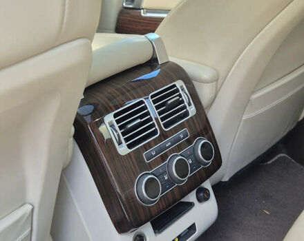 Білий Ленд Ровер Рендж Ровер, об'ємом двигуна 4.37 л та пробігом 100 тис. км за 42000 $, фото 26 на Automoto.ua