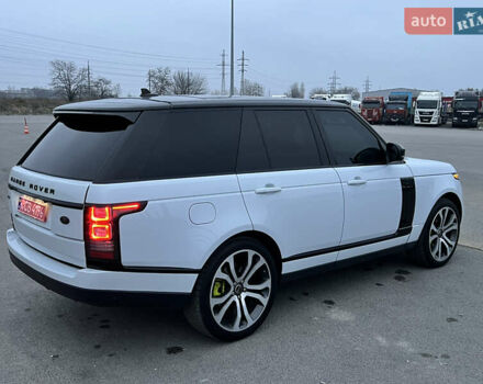 Білий Ленд Ровер Рендж Ровер, об'ємом двигуна 3 л та пробігом 204 тис. км за 35000 $, фото 7 на Automoto.ua