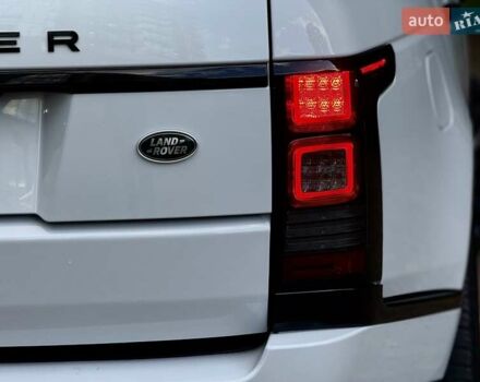 Білий Ленд Ровер Рендж Ровер, об'ємом двигуна 2.99 л та пробігом 180 тис. км за 39850 $, фото 22 на Automoto.ua